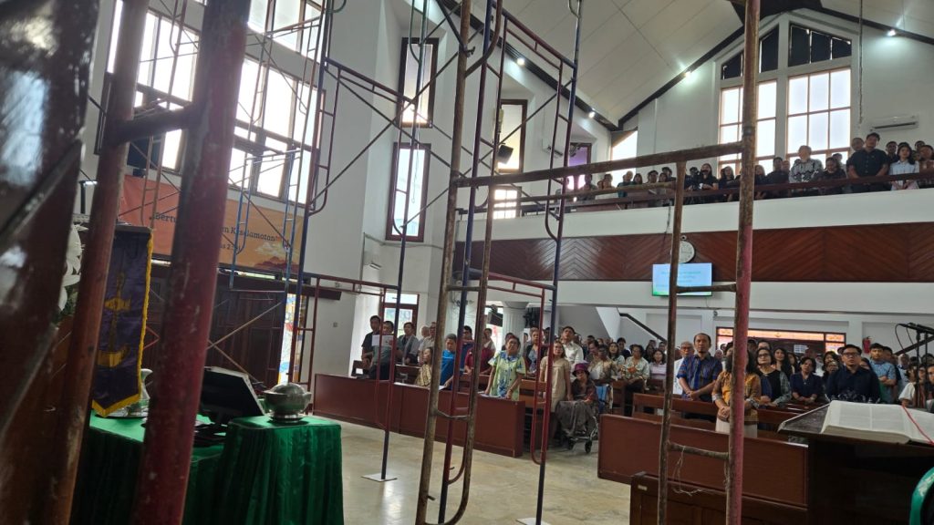 Ekklesia on renovation